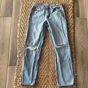 American Eagle 90s straight leg jean size 4